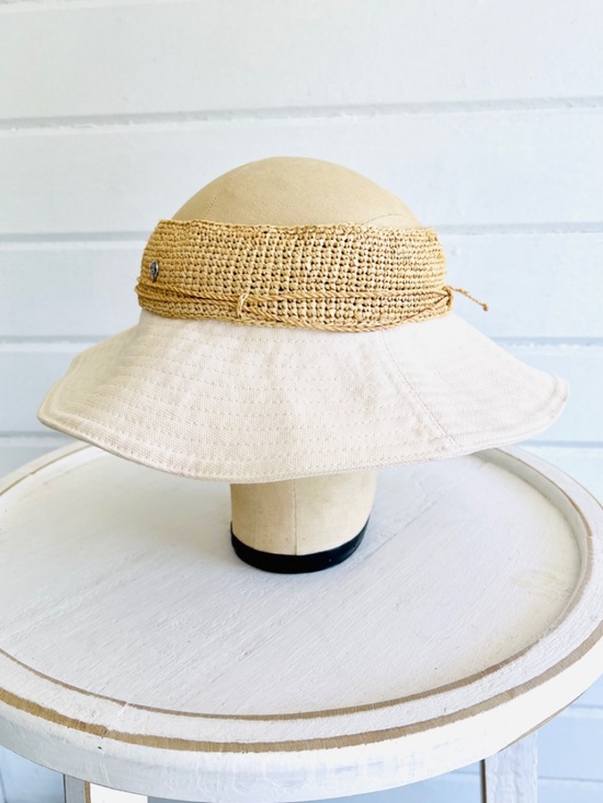 HELEN KAMINSKI Cotton & Raffia Visor Hat in Off White main image 4